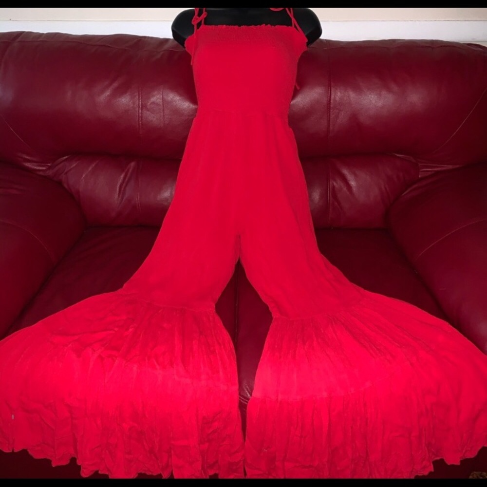Woman med red jumper